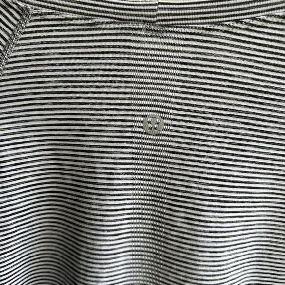 Lululemon Swiftly Striped Long Sleeve 2.0 Top Race Gray - Picture 7 of 8